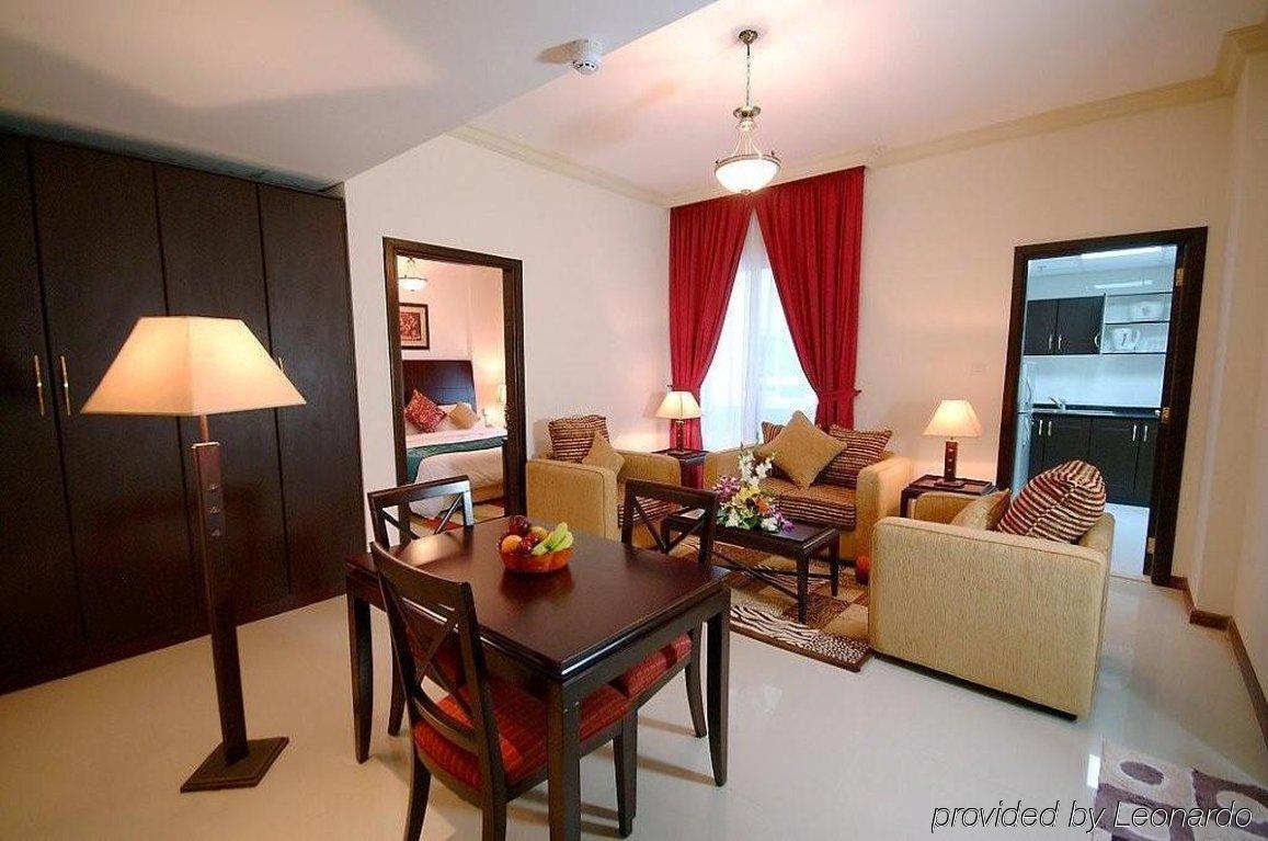 Golden Square Hotel Apartments Dubai Buitenkant foto