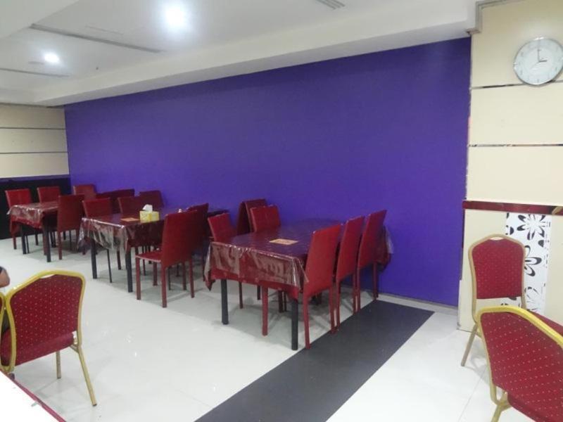 Golden Square Hotel Apartments Dubai Buitenkant foto