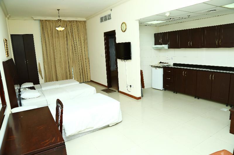 Golden Square Hotel Apartments Dubai Buitenkant foto