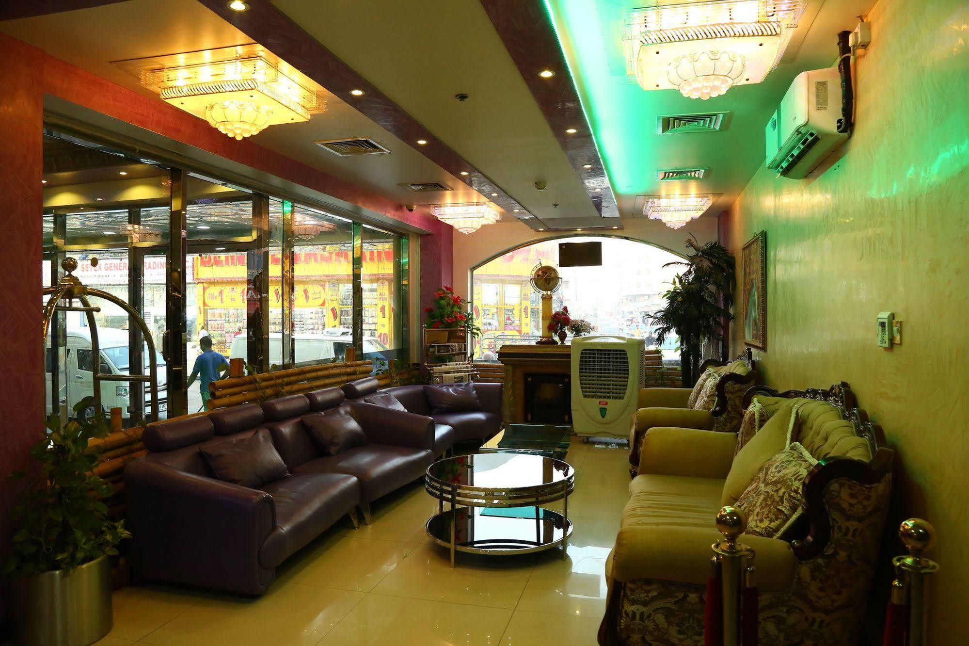Golden Square Hotel Apartments Dubai Buitenkant foto
