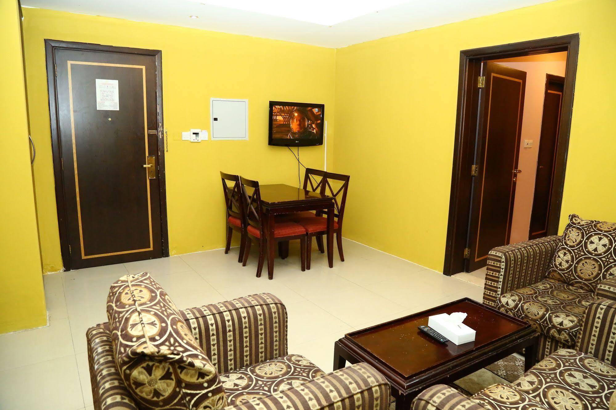 Golden Square Hotel Apartments Dubai Buitenkant foto